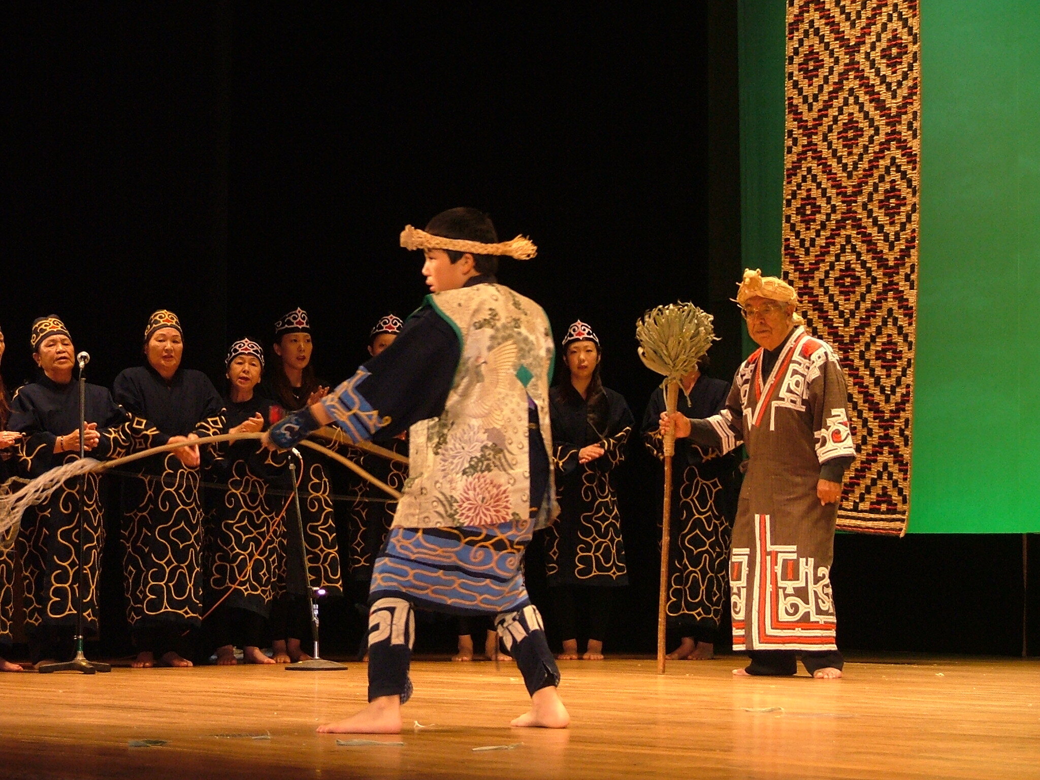 町制施行50周年記念白老アイヌ民族文化祭の様子の写真