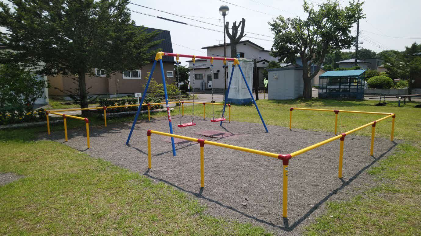 あけぼの公園 ブランコ.jpg