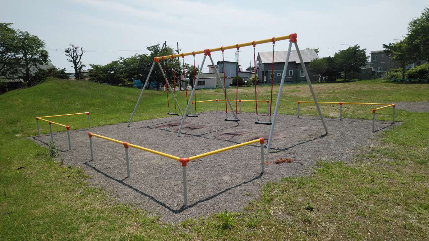 栄町公園 ブランコ.jpg