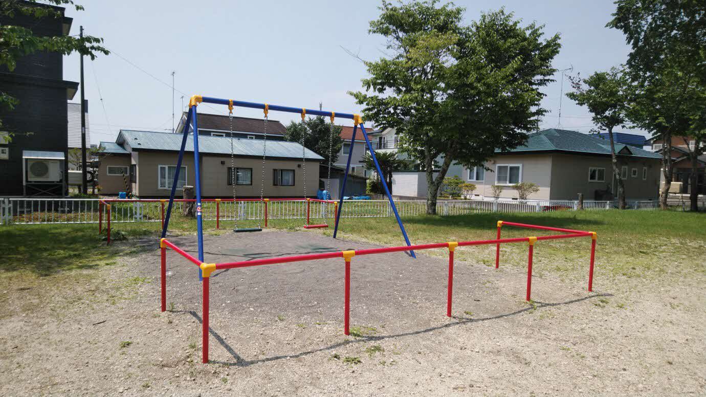 東町2号公園 ブランコ.jpg