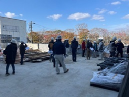 20241109_新病院工事現場見学会04_2階エントランスデッキ.jpg