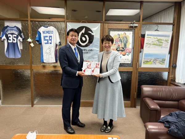 戸田前町長と小松様の写真